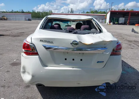 2013 Nissan Altima 2.5 S z USA, uszkodzony, nr VIN 1N4AL3AP9DN499078